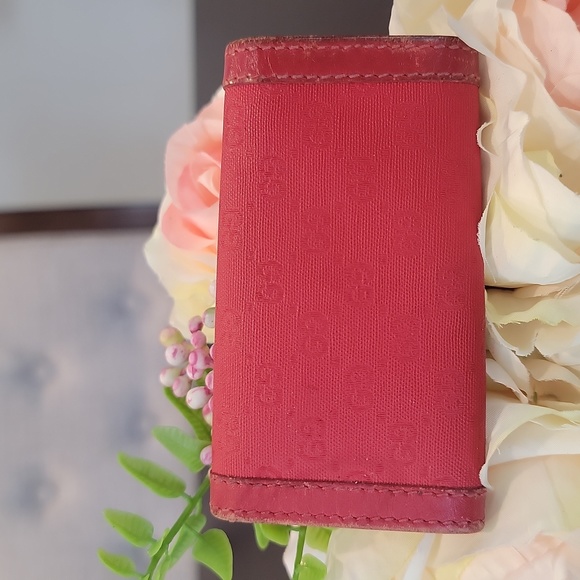 Authentic Gucci key case - Picture 2 of 9